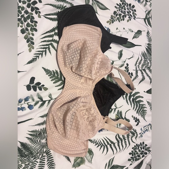 Two Wacoal Visual Effects Minimizer Bras - Picture 7 of 7